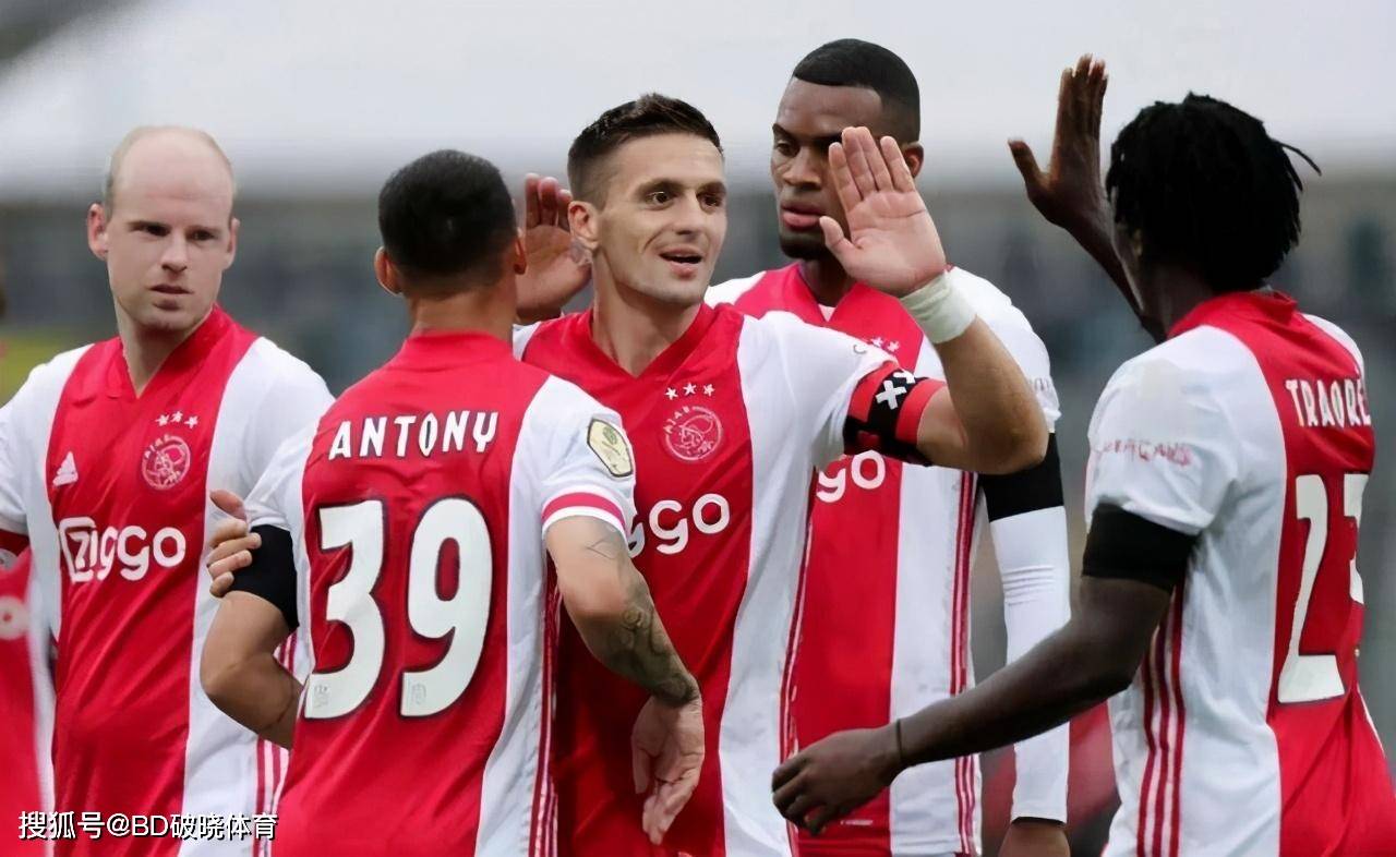 引了球队管 引了球队管